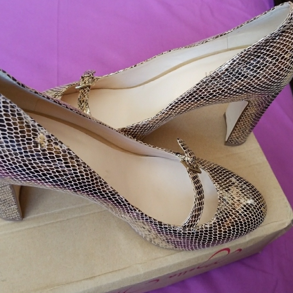 Gold shimmer pumps by Nine West - Picture 6 of 6